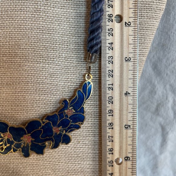 Vintage Women's Necklace and Earring set with Flower Accent - Picture 2 of 3